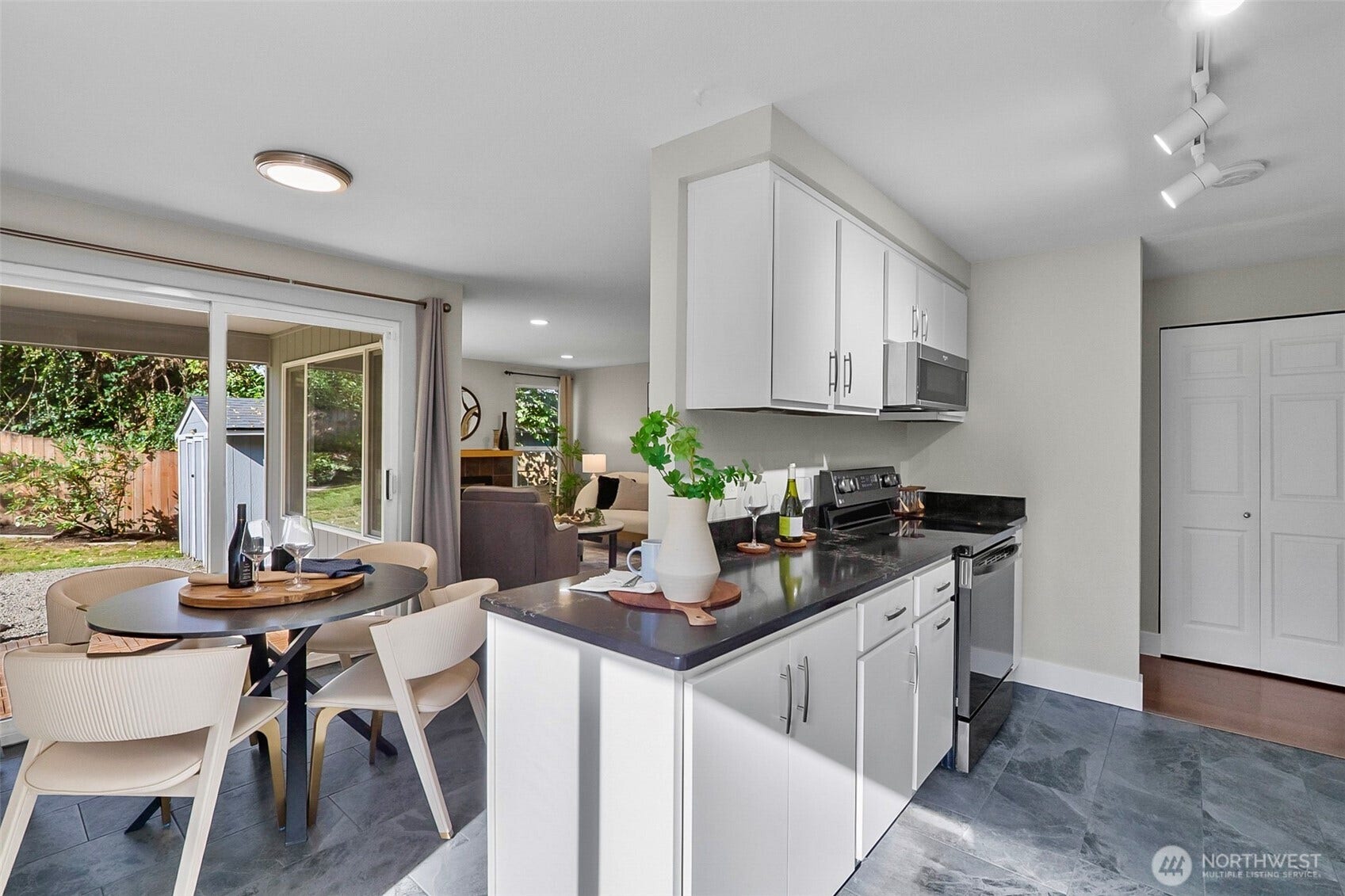 15723 NE 109th Street, Redmond, WA 98052