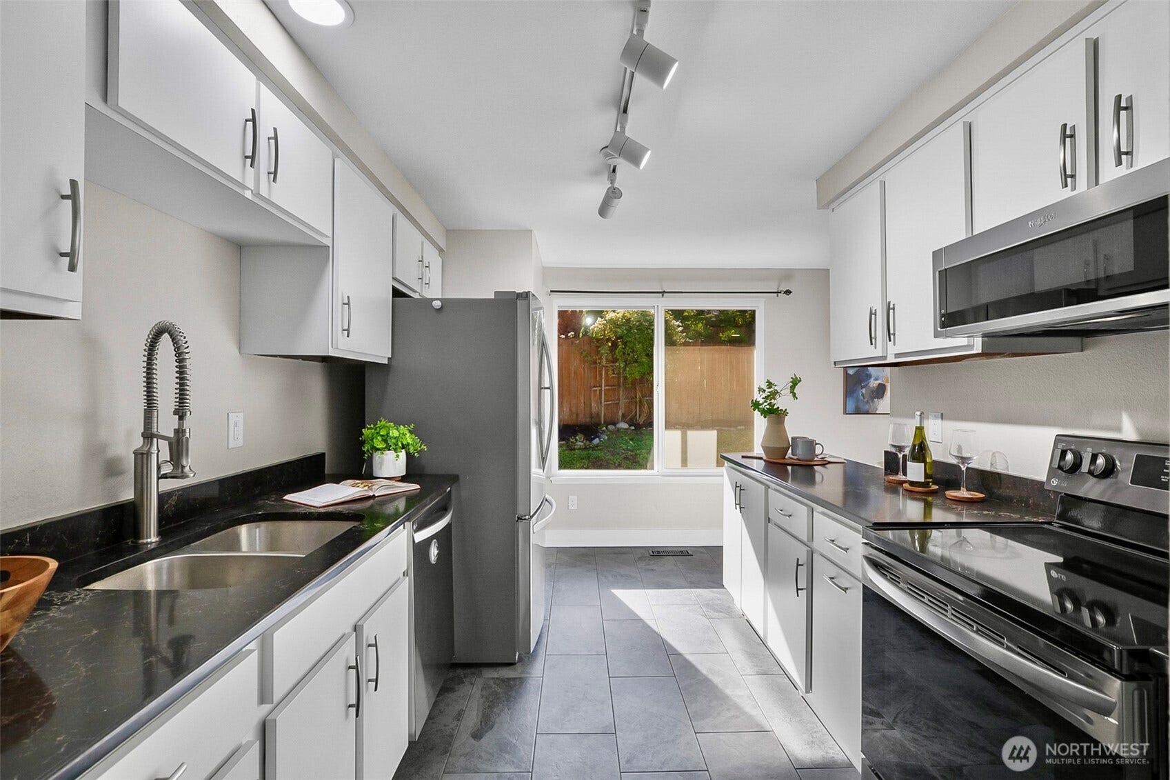 15723 NE 109th Street, Redmond, WA 98052