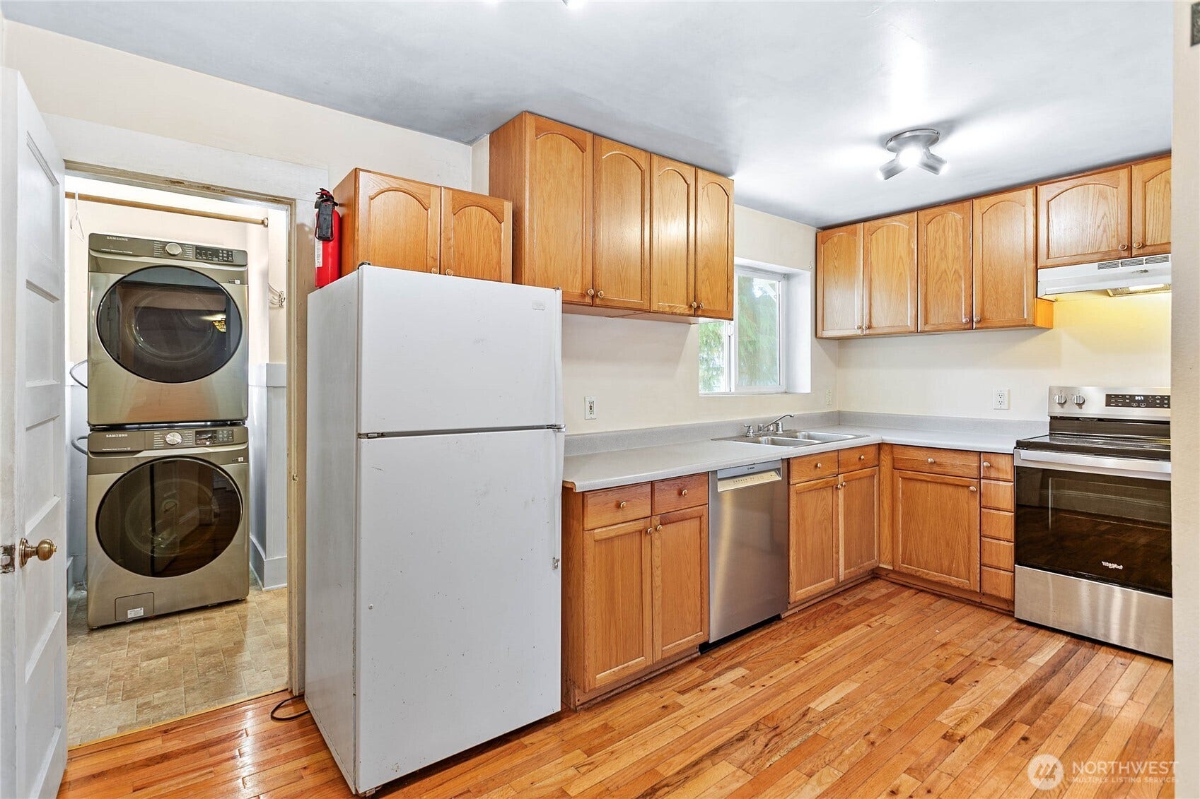 1405 Halleck Street, Bellingham, WA 98225 1405 Halleck Street, Bellingham, WA 98225