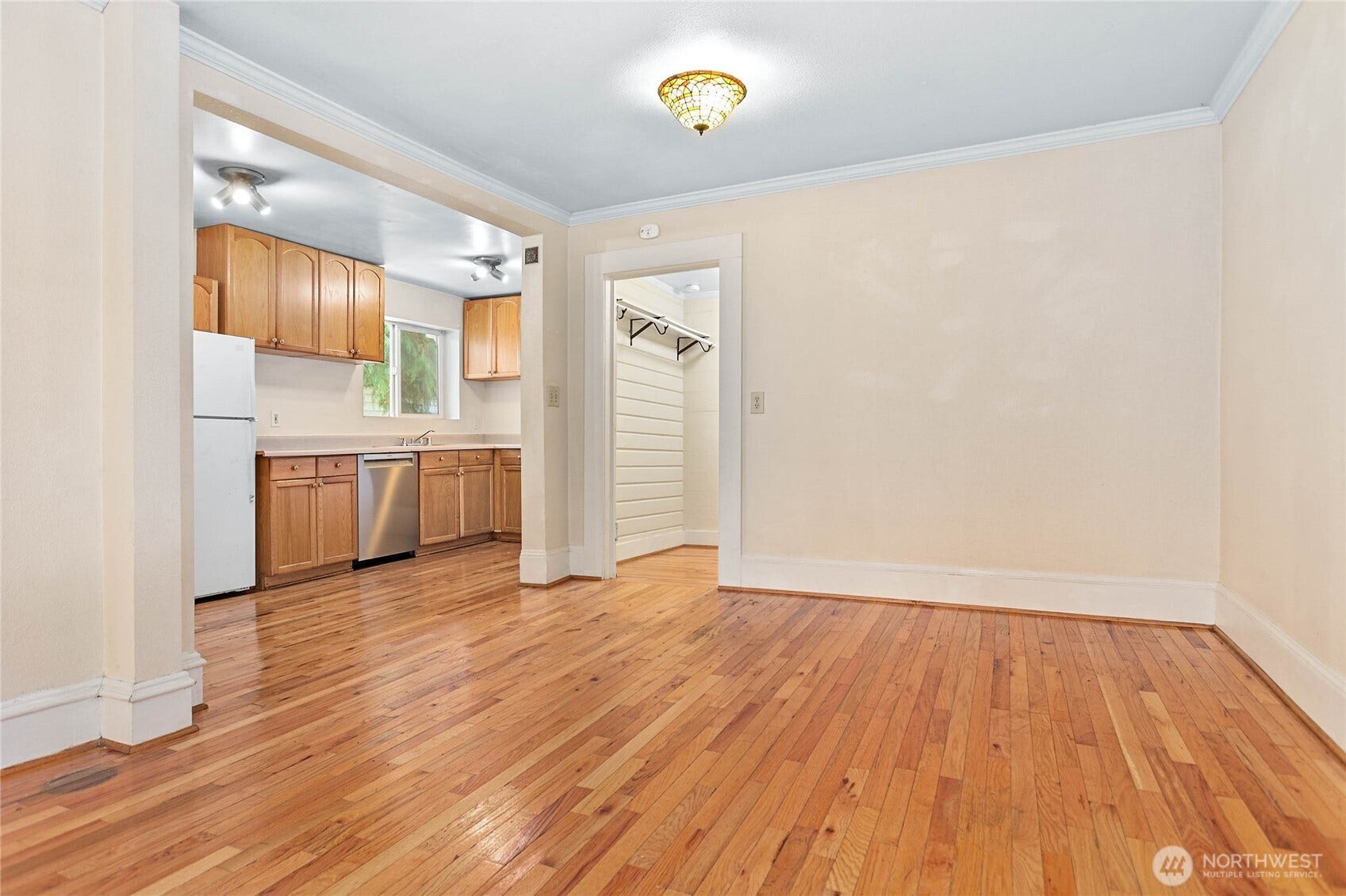 1405 Halleck Street, Bellingham, WA 98225 1405 Halleck Street, Bellingham, WA 98225