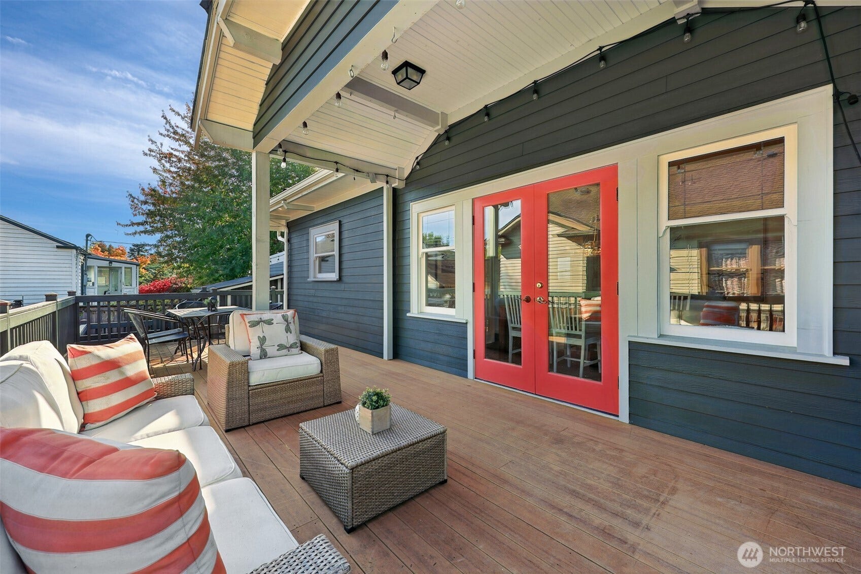 2305 NW 85th Street, Seattle, WA 98117