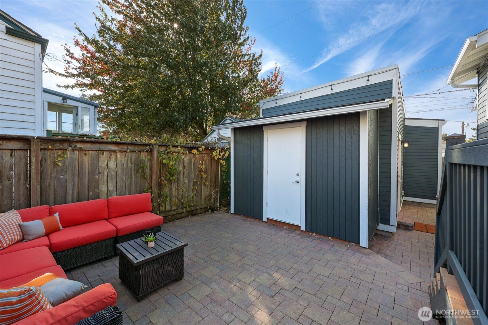 2305 NW 85th Street, Seattle, WA 98117