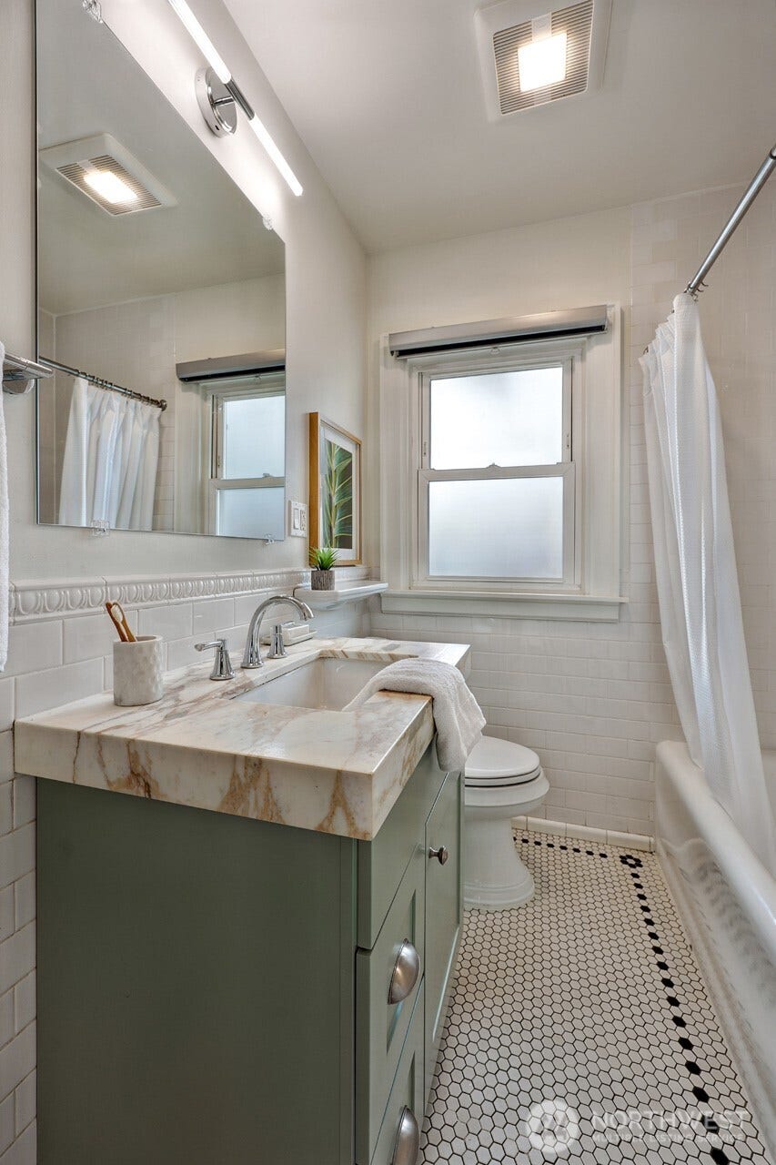 2305 NW 85th Street, Seattle, WA 98117