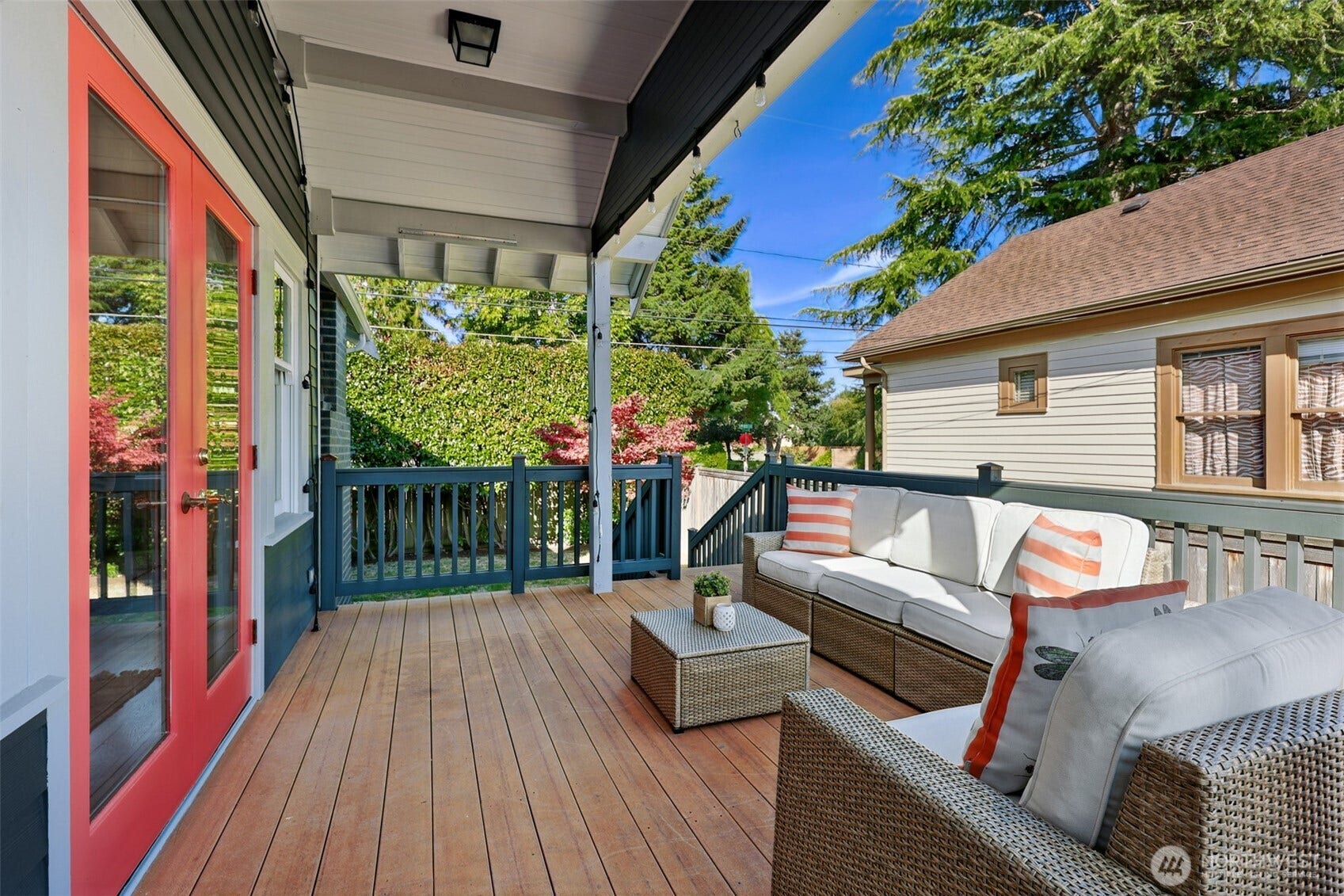 2305 NW 85th Street, Seattle, WA 98117
