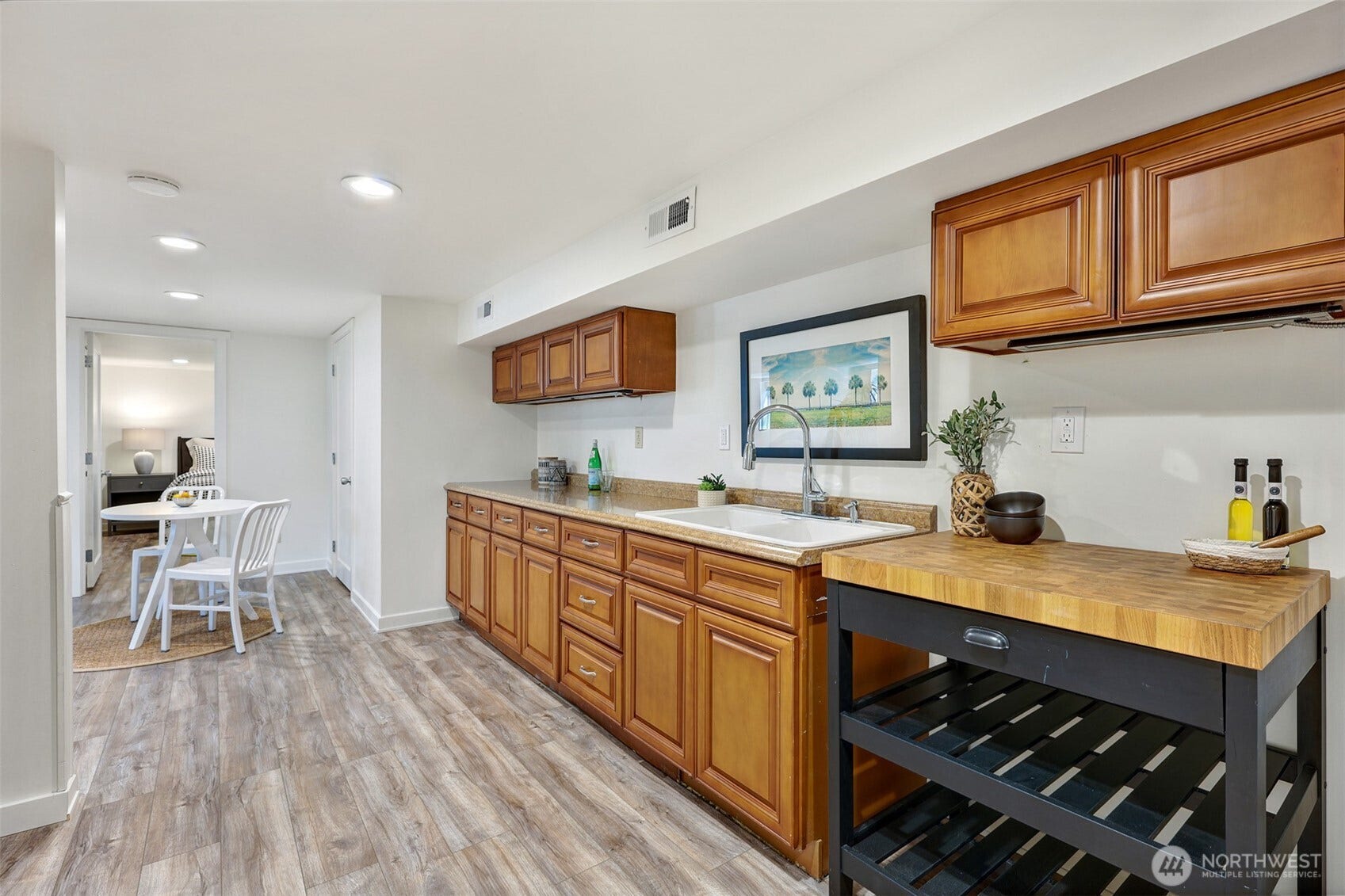 2305 NW 85th Street, Seattle, WA 98117