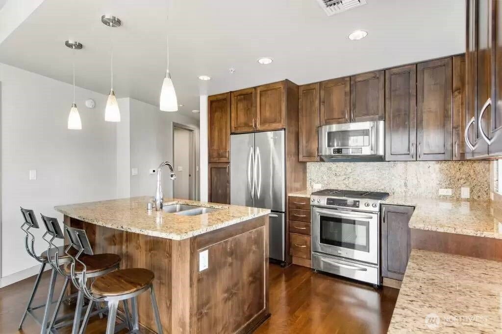 10610 NE 9th Street Pl, #1202, Bellevue, WA 98004 10610 NE 9th Street Pl, #1202, Bellevue, WA 98004