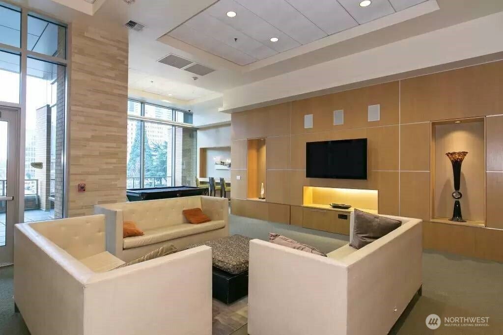 10610 NE 9th Street Pl, #1202, Bellevue, WA 98004 10610 NE 9th Street Pl, #1202, Bellevue, WA 98004