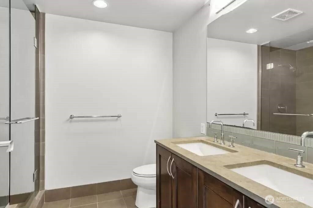 10610 NE 9th Street Pl, #1202, Bellevue, WA 98004 10610 NE 9th Street Pl, #1202, Bellevue, WA 98004