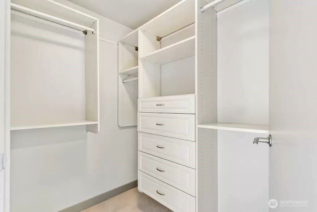 10610 NE 9th Street Pl, #1202, Bellevue, WA 98004 10610 NE 9th Street Pl, #1202, Bellevue, WA 98004