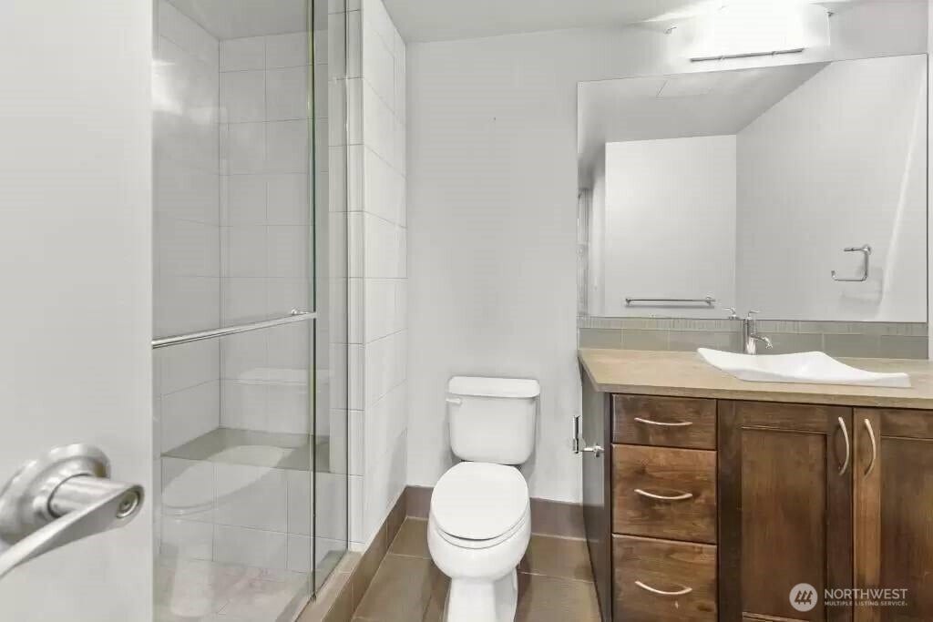 10610 NE 9th Street Pl, #1202, Bellevue, WA 98004 10610 NE 9th Street Pl, #1202, Bellevue, WA 98004