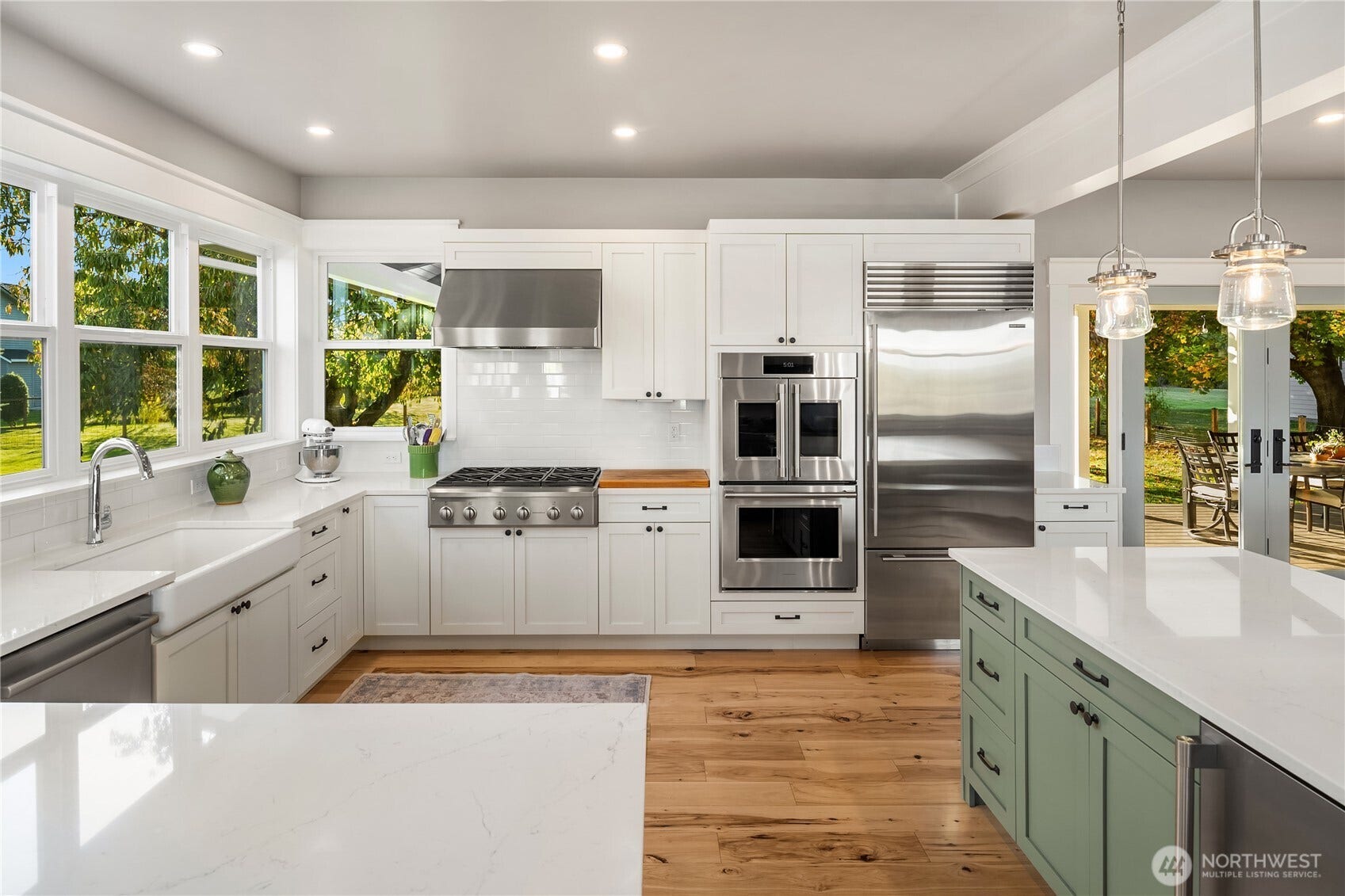 14914 BROADWAY AVENUE, Snohomish, WA 98296 14914 BROADWAY AVENUE, Snohomish, WA 98296
