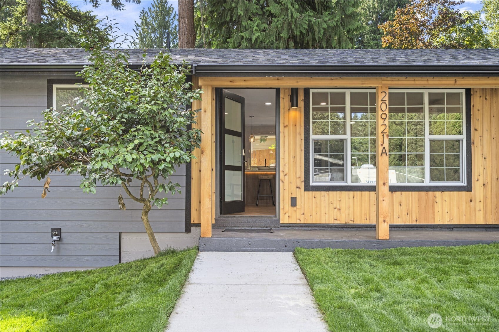20921 W Richmond Road, Bothell, WA 98021