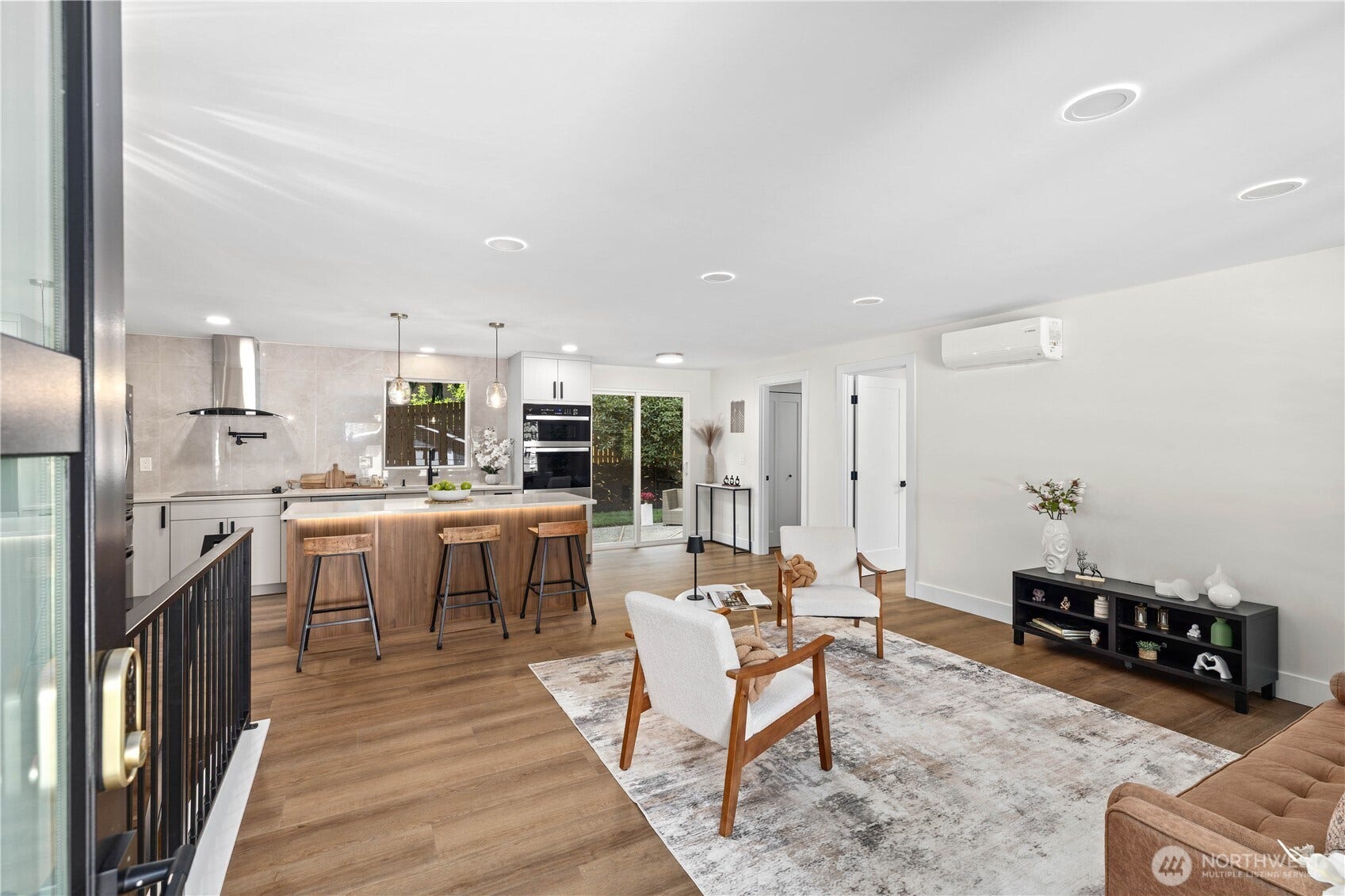 20921 W Richmond Road, Bothell, WA 98021
