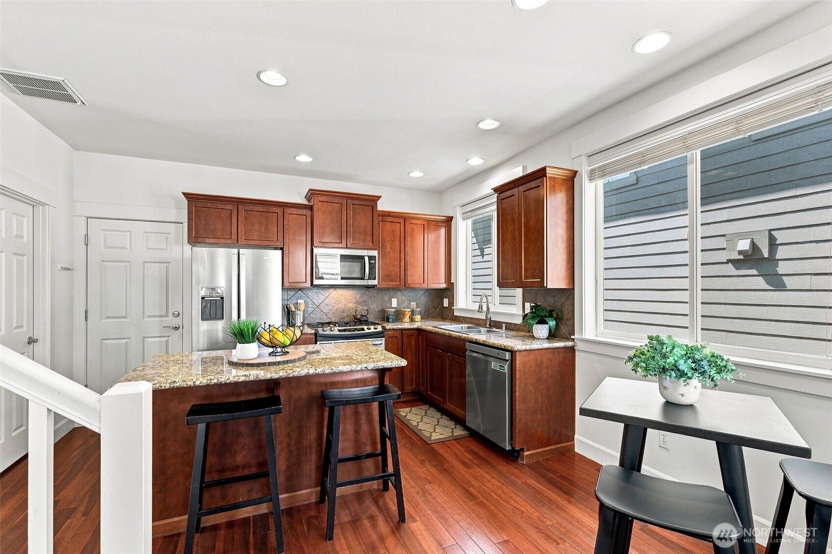 12420 NE 171st Court, Woodinville, WA 98072 12420 NE 171st Court, Woodinville, WA 98072