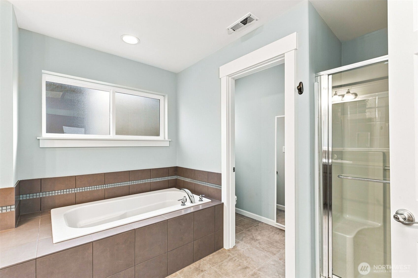 12420 NE 171st Court, Woodinville, WA 98072 12420 NE 171st Court, Woodinville, WA 98072
