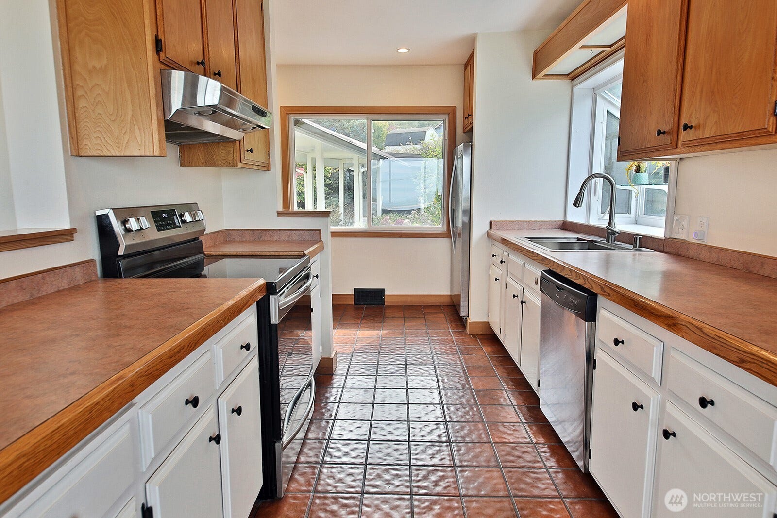 1443 Martha Way, Oak Harbor, WA 98277 1443 Martha Way, Oak Harbor, WA 98277