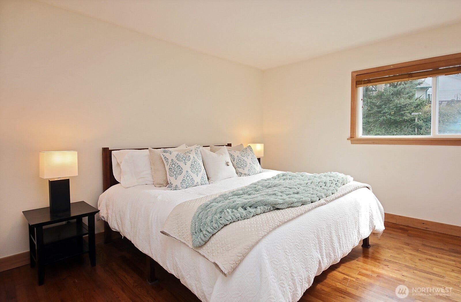 1443 Martha Way, Oak Harbor, WA 98277 1443 Martha Way, Oak Harbor, WA 98277