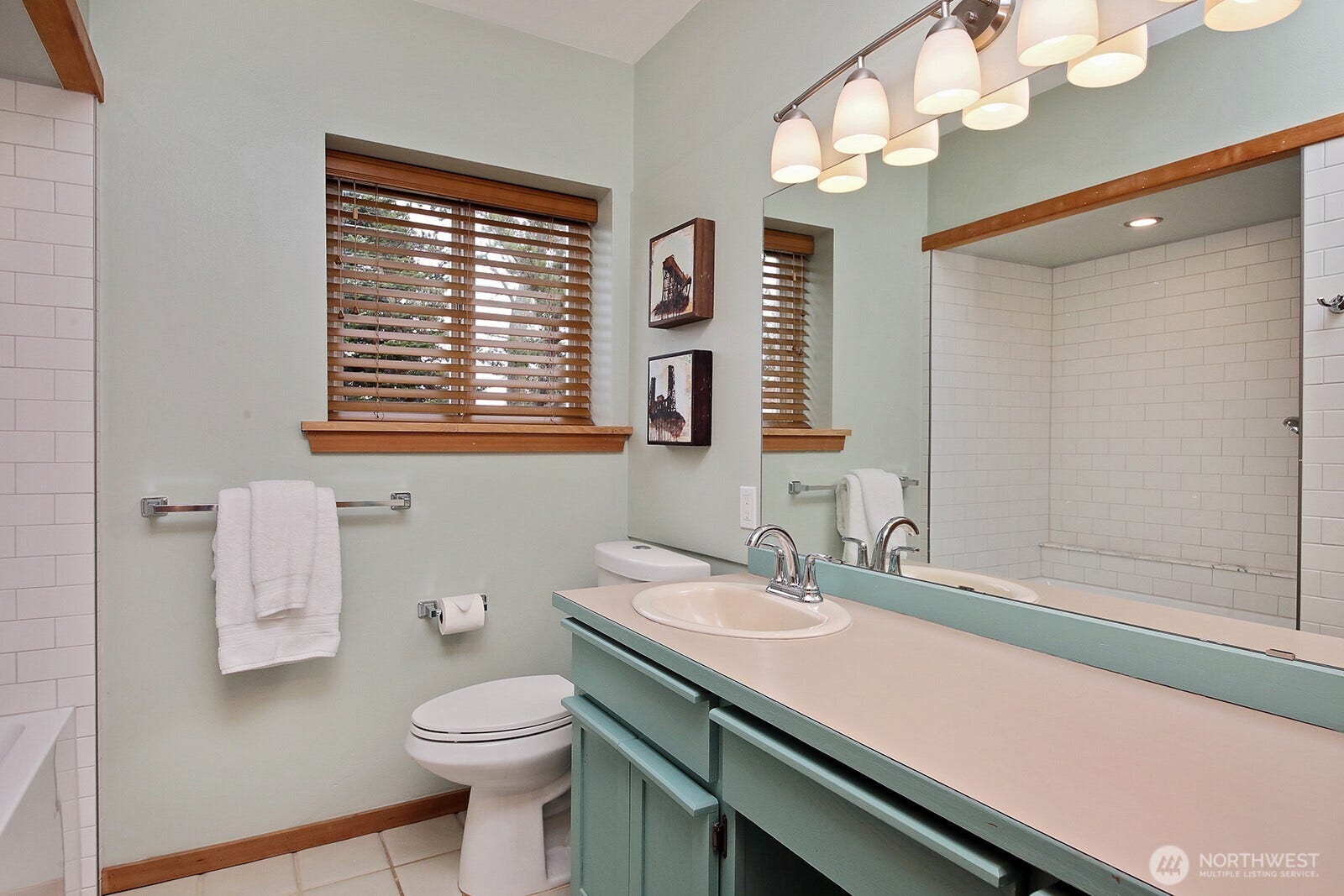 1443 Martha Way, Oak Harbor, WA 98277 1443 Martha Way, Oak Harbor, WA 98277