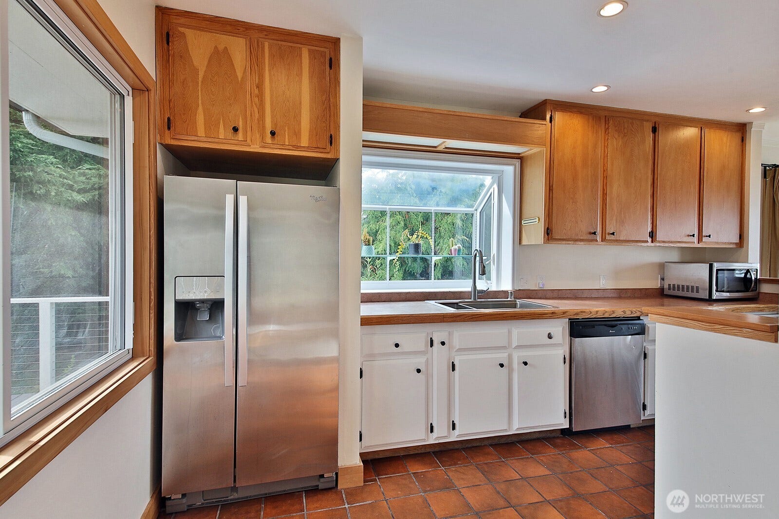 1443 Martha Way, Oak Harbor, WA 98277 1443 Martha Way, Oak Harbor, WA 98277