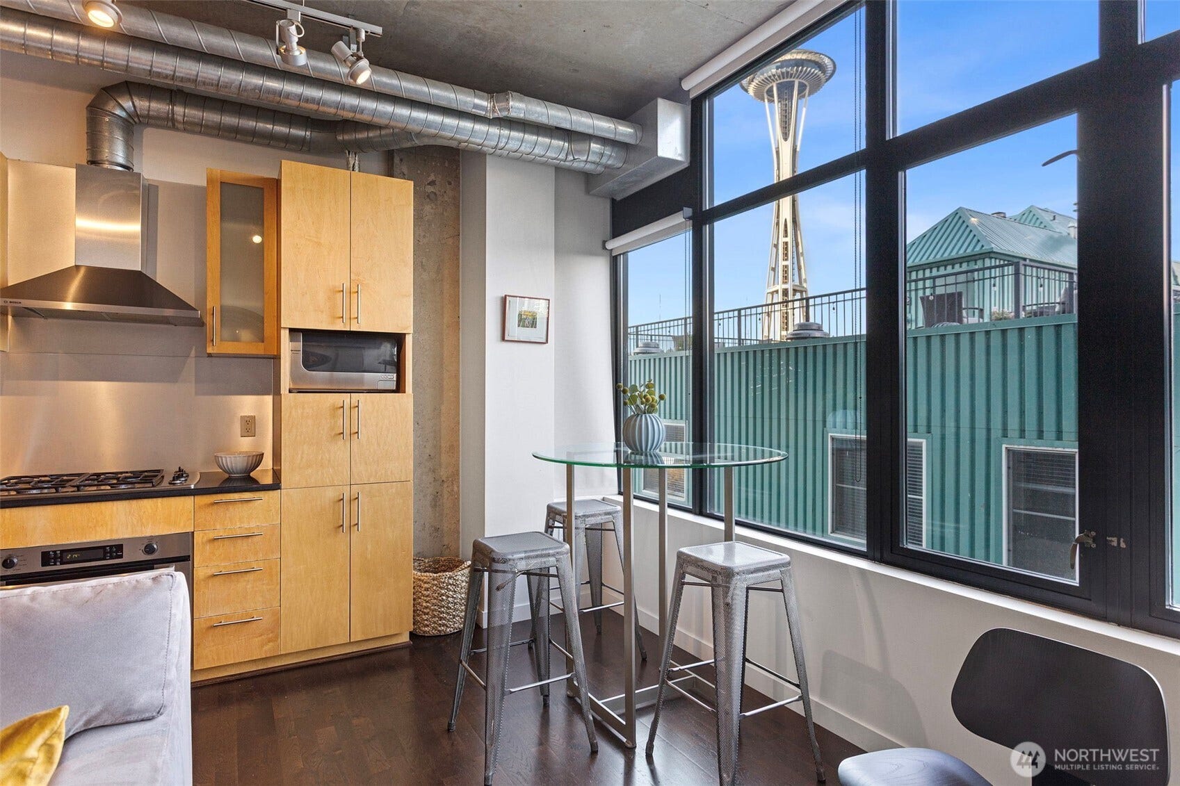 2720 3rd Avenue, #605, Seattle, WA 98121