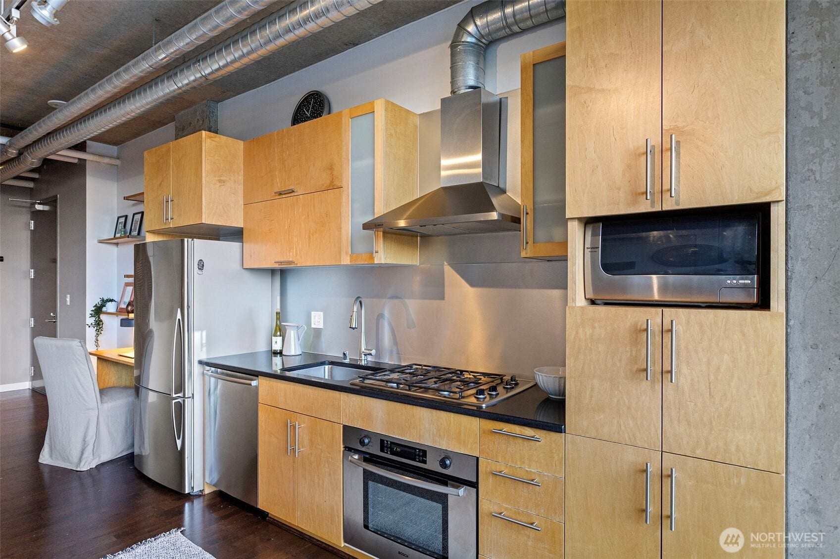 2720 3rd Avenue, #605, Seattle, WA 98121