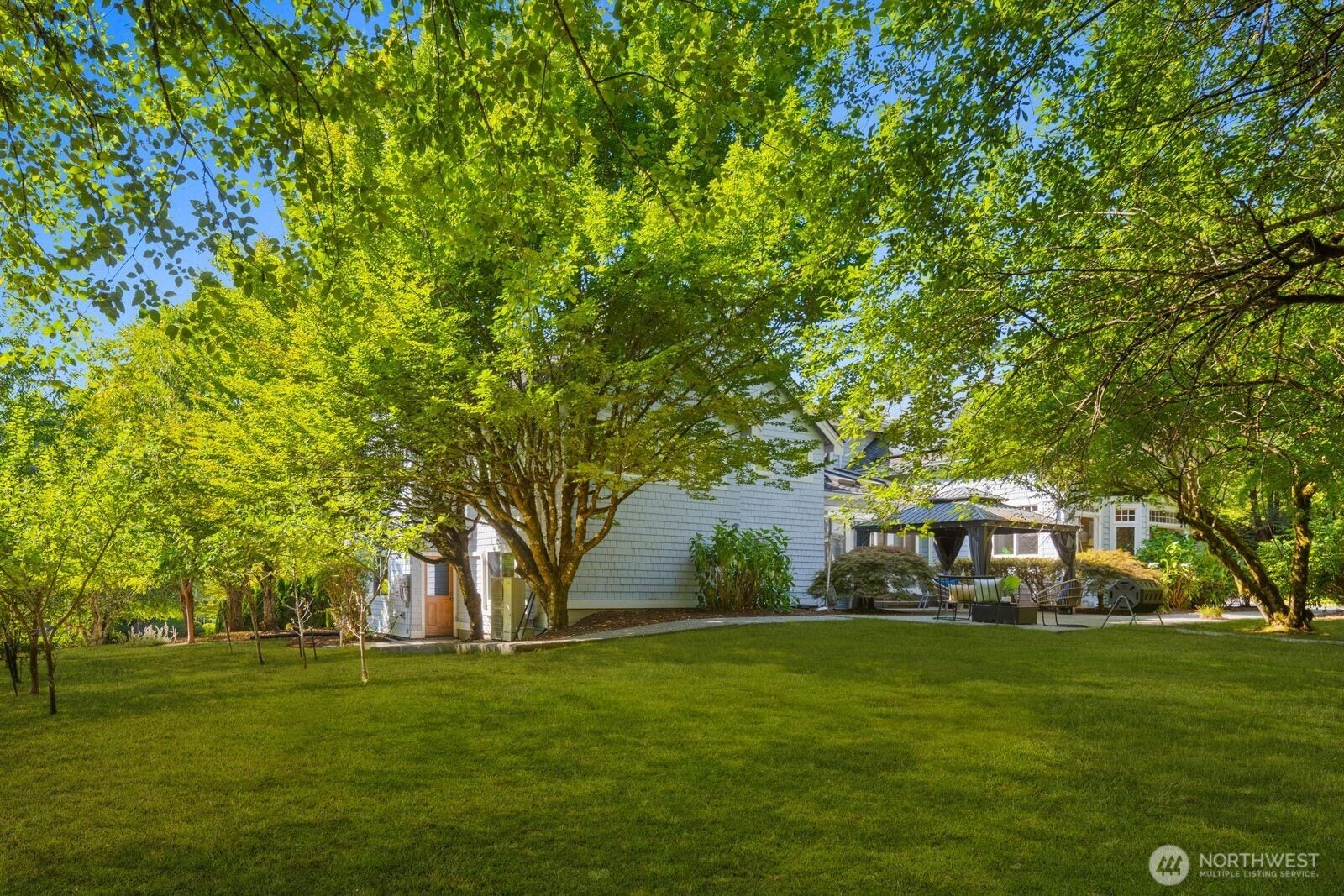 19510 223rd Avenue NE, Woodinville, WA 98077 19510 223rd Avenue NE, Woodinville, WA 98077