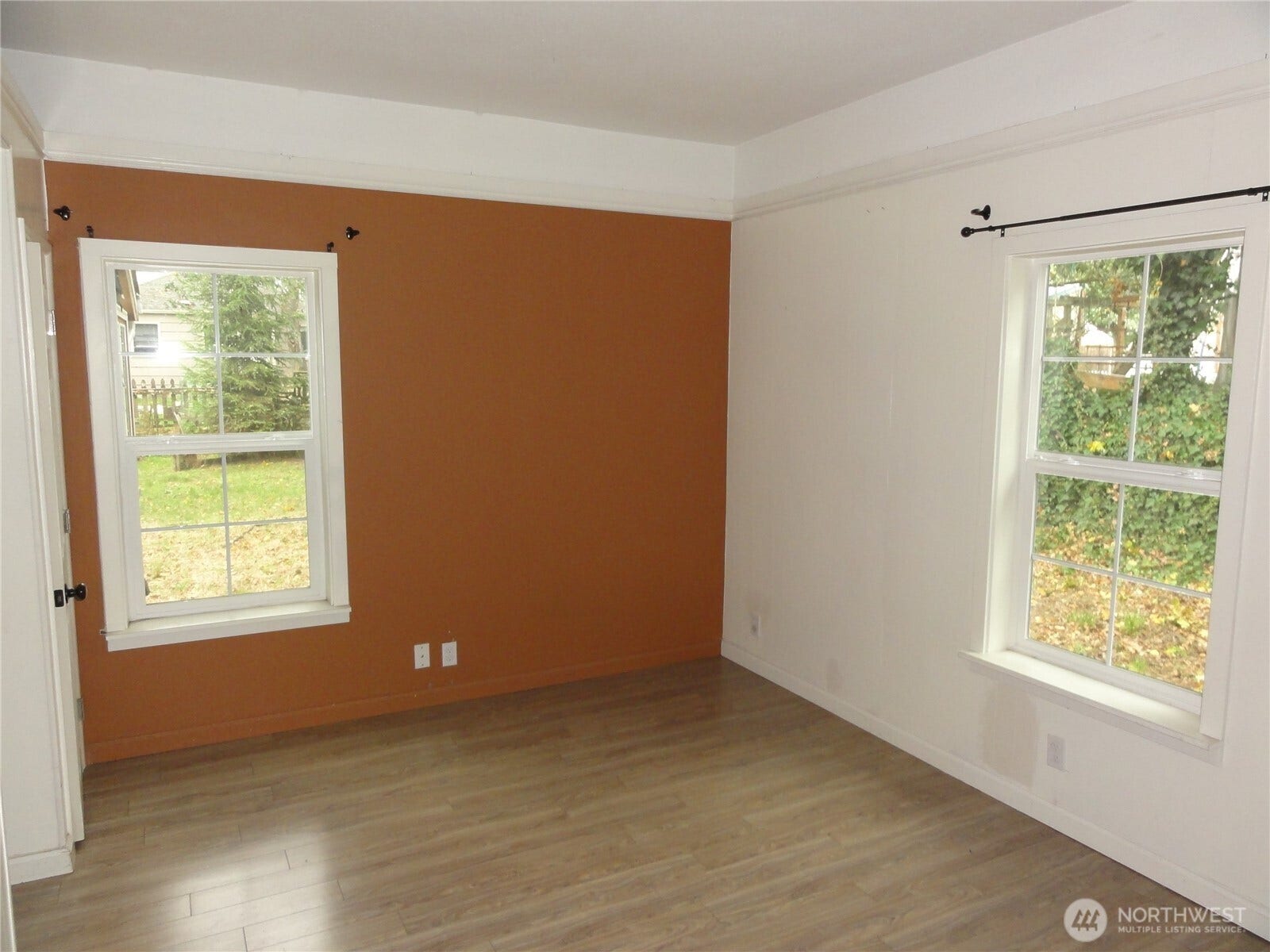 806 120th Street S, Tacoma, WA 98444 Family room or one large living room.