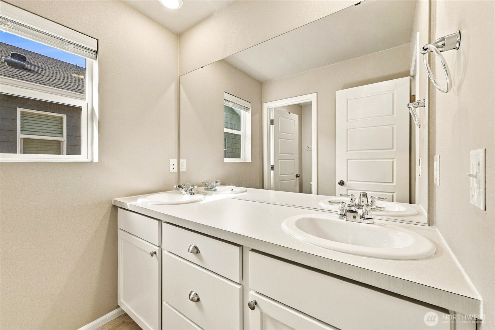 23253 SE Fir Street, Black Diamond, WA 98010