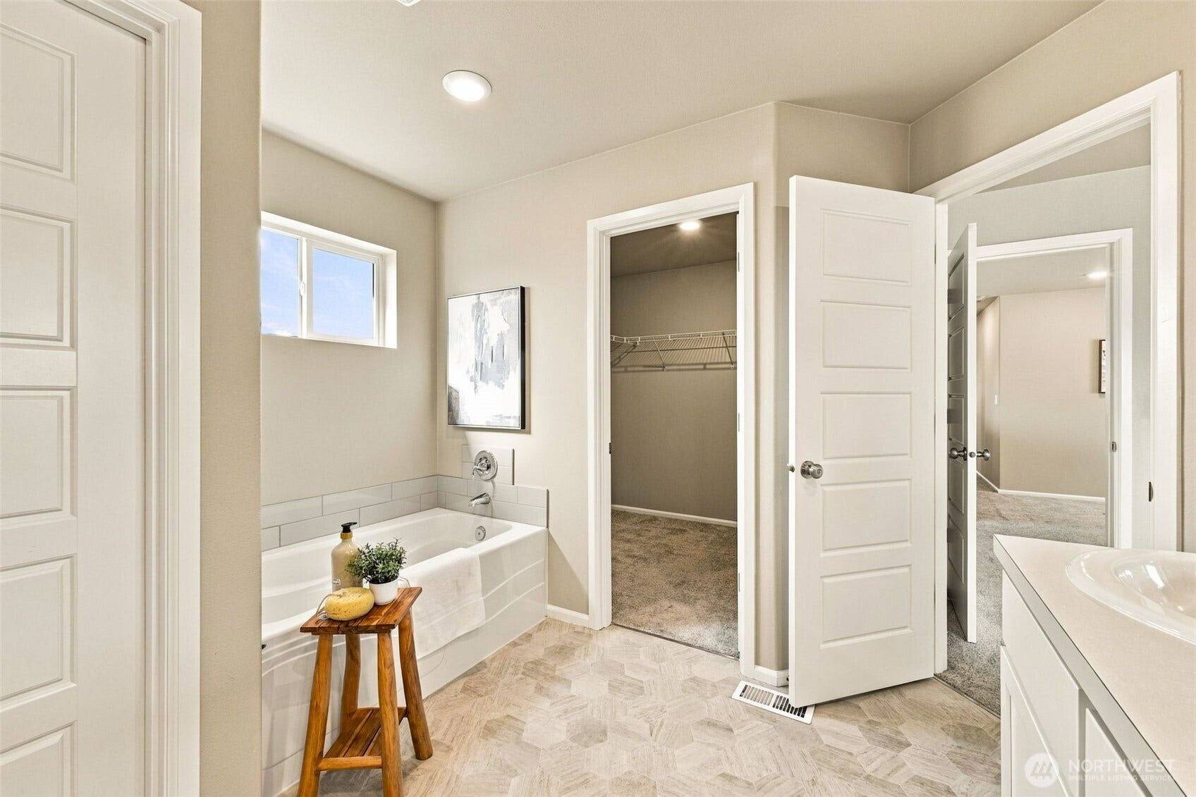 23253 SE Fir Street, Black Diamond, WA 98010