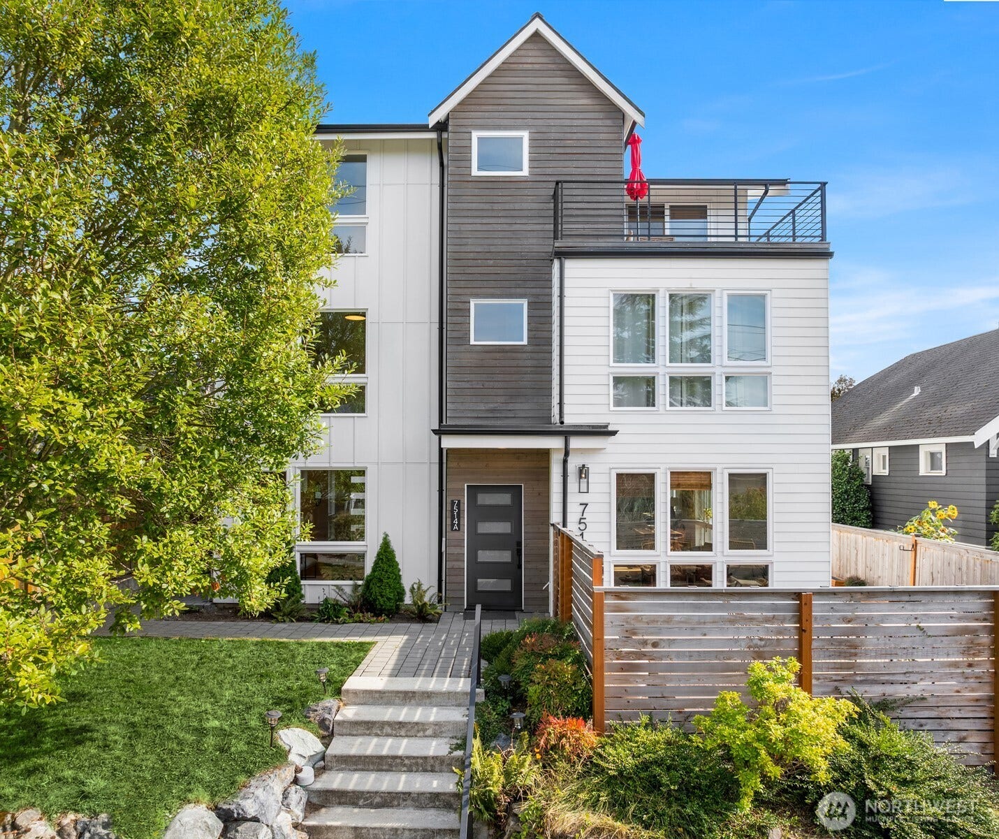 7514 28th Avenue NW, #B, Seattle, WA 98117