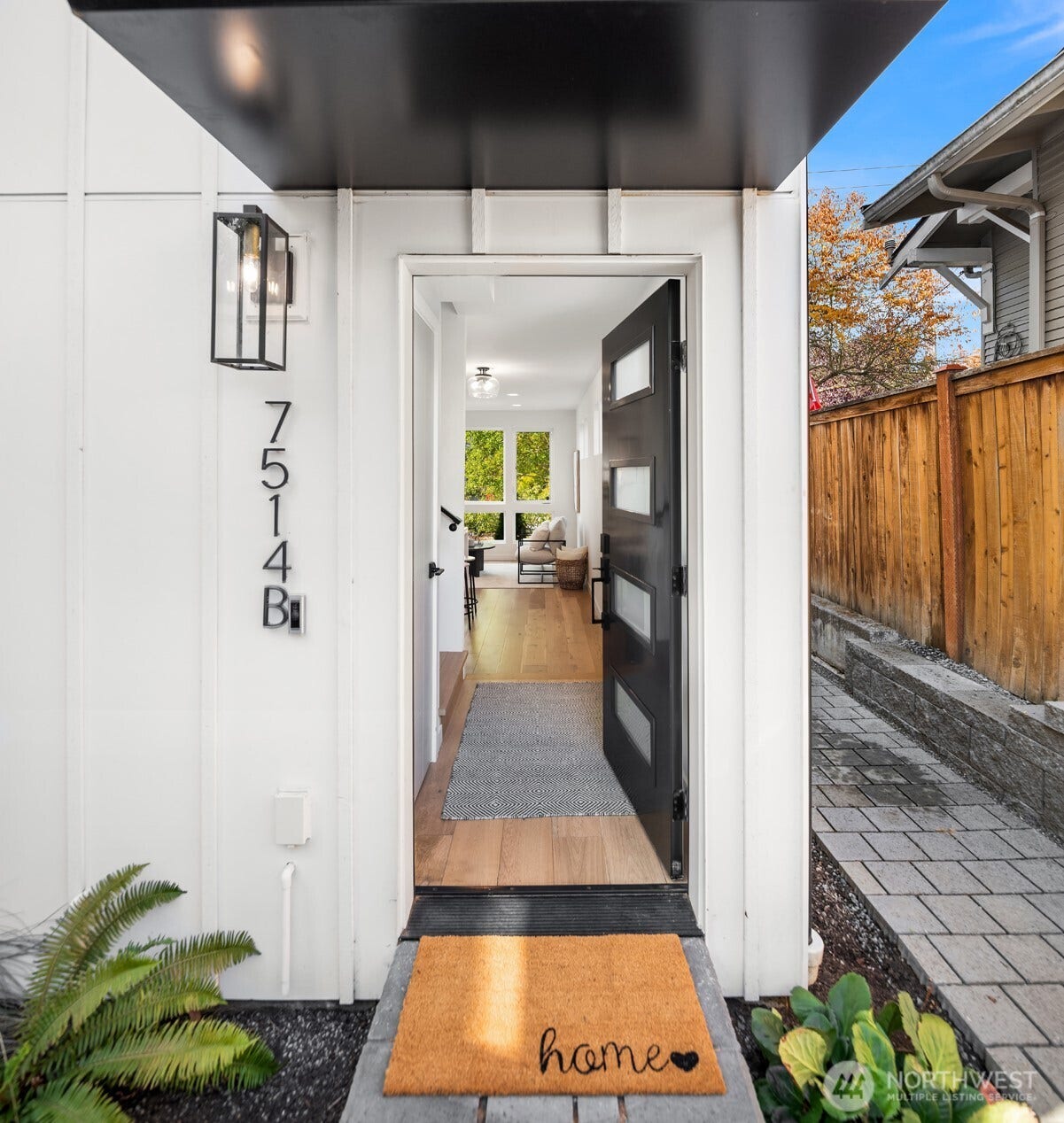 7514 28th Avenue NW, #B, Seattle, WA 98117