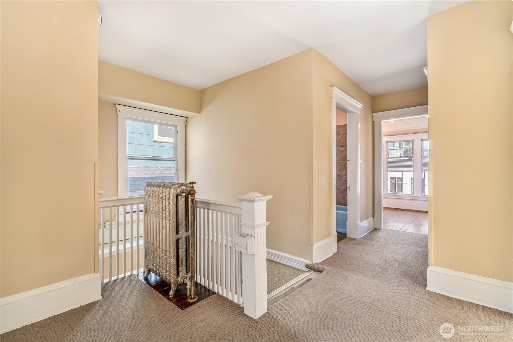 700 Warren Avenue N, Seattle, WA 98109 700 Warren Avenue N, Seattle, WA 98109