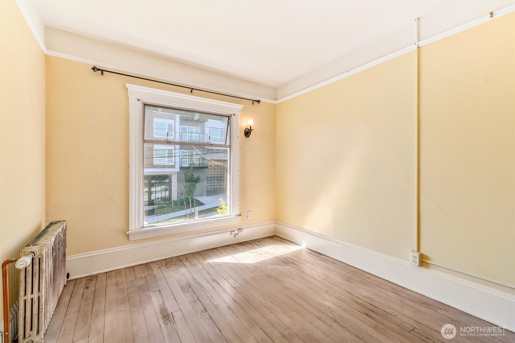 700 Warren Avenue N, Seattle, WA 98109 700 Warren Avenue N, Seattle, WA 98109