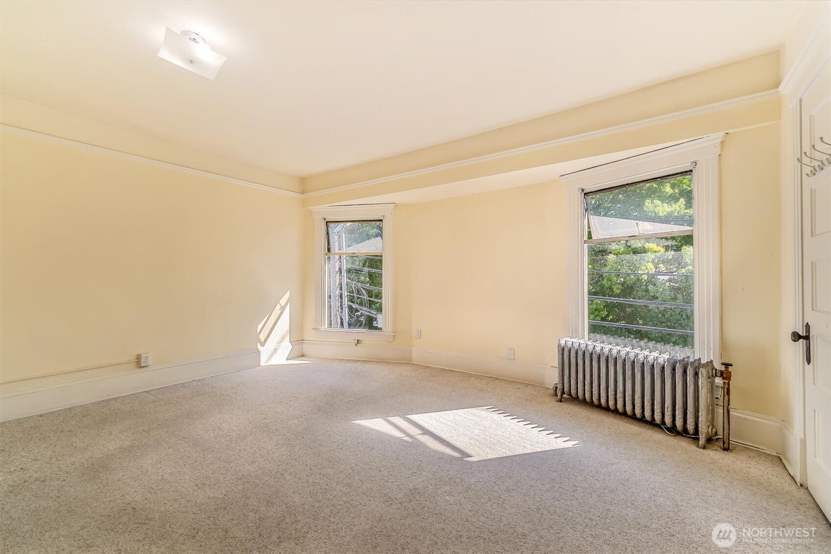 700 Warren Avenue N, Seattle, WA 98109 700 Warren Avenue N, Seattle, WA 98109