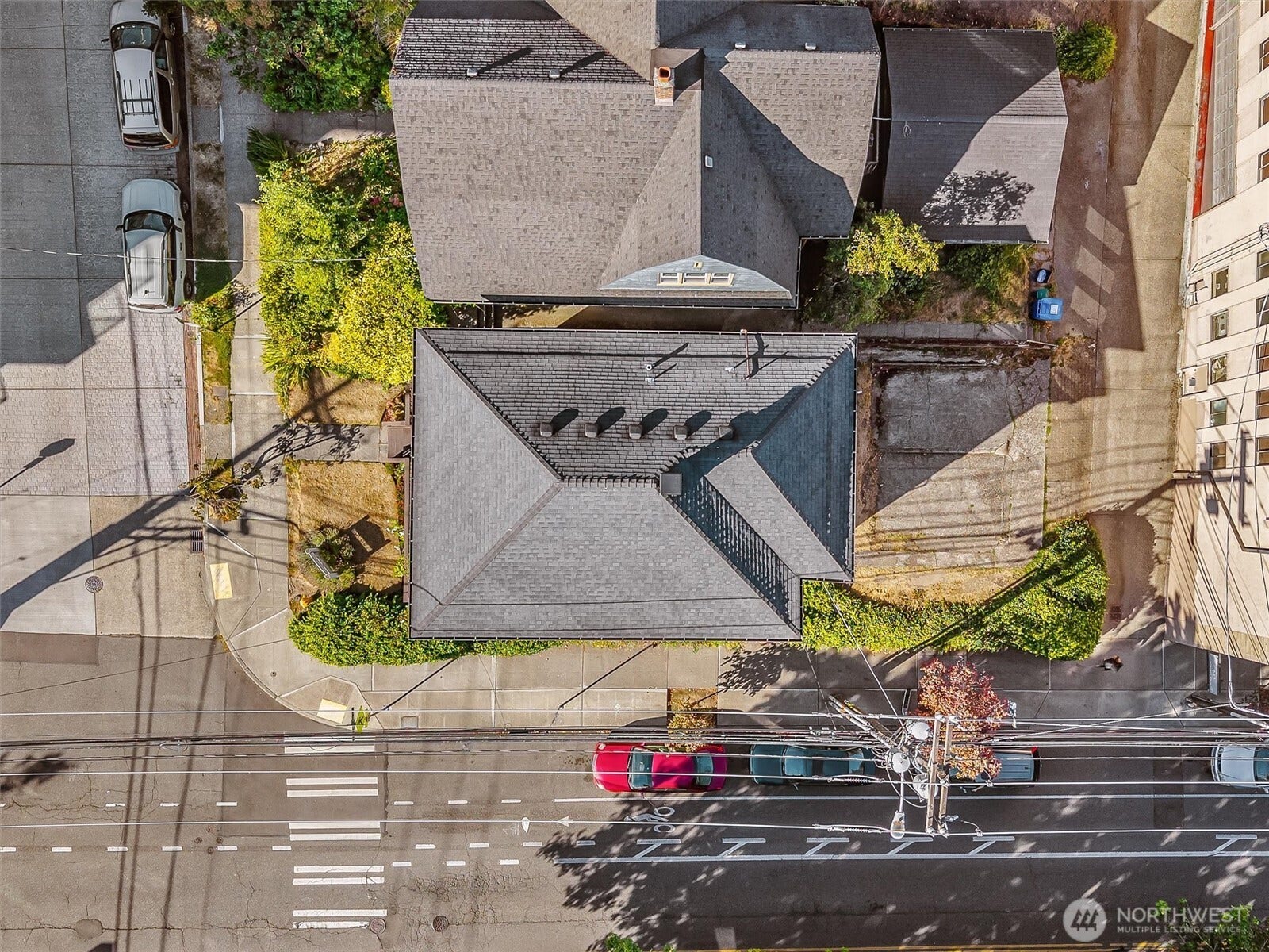 700 Warren Avenue N, Seattle, WA 98109 700 Warren Avenue N, Seattle, WA 98109