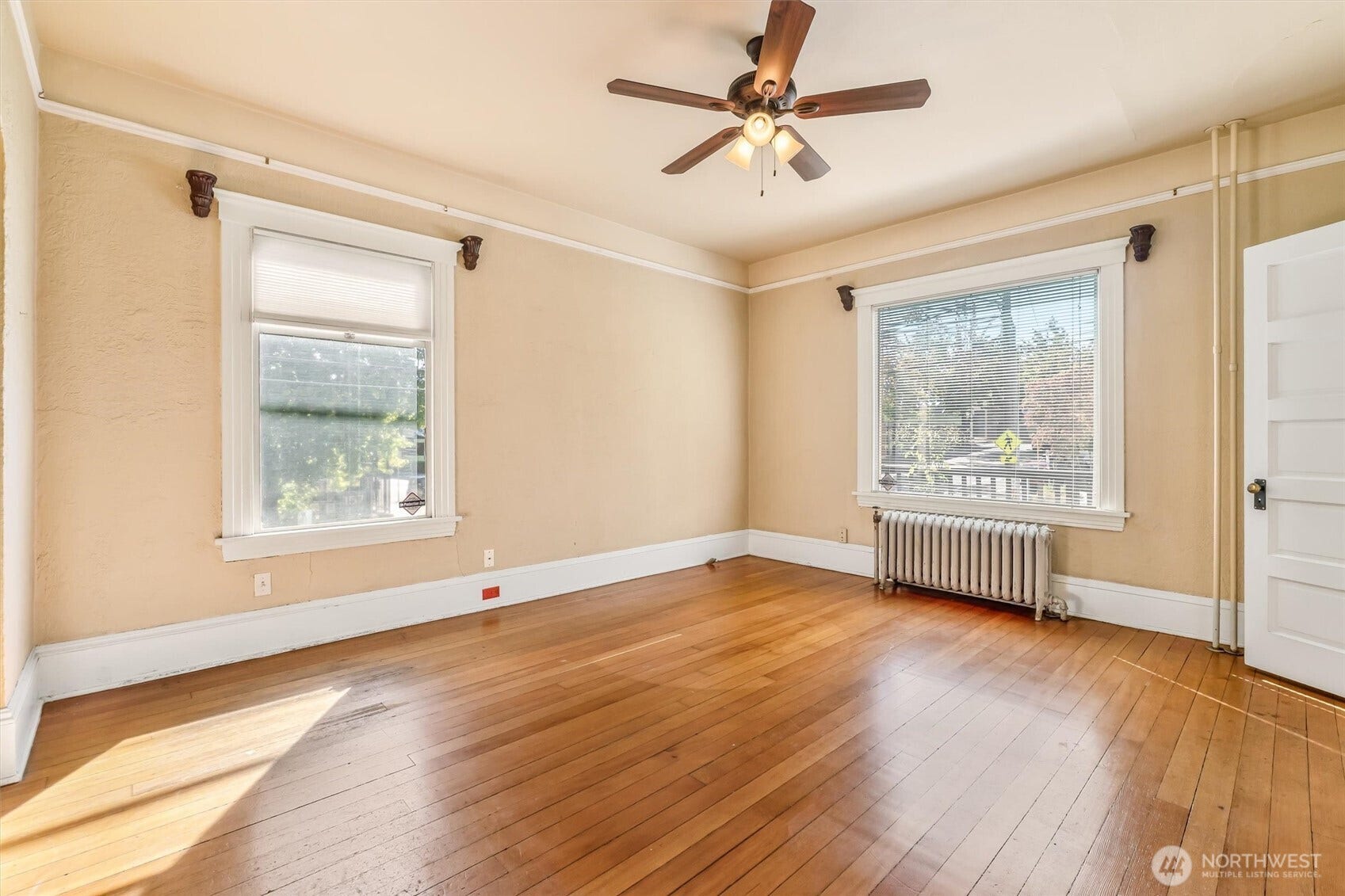 700 Warren Avenue N, Seattle, WA 98109 700 Warren Avenue N, Seattle, WA 98109