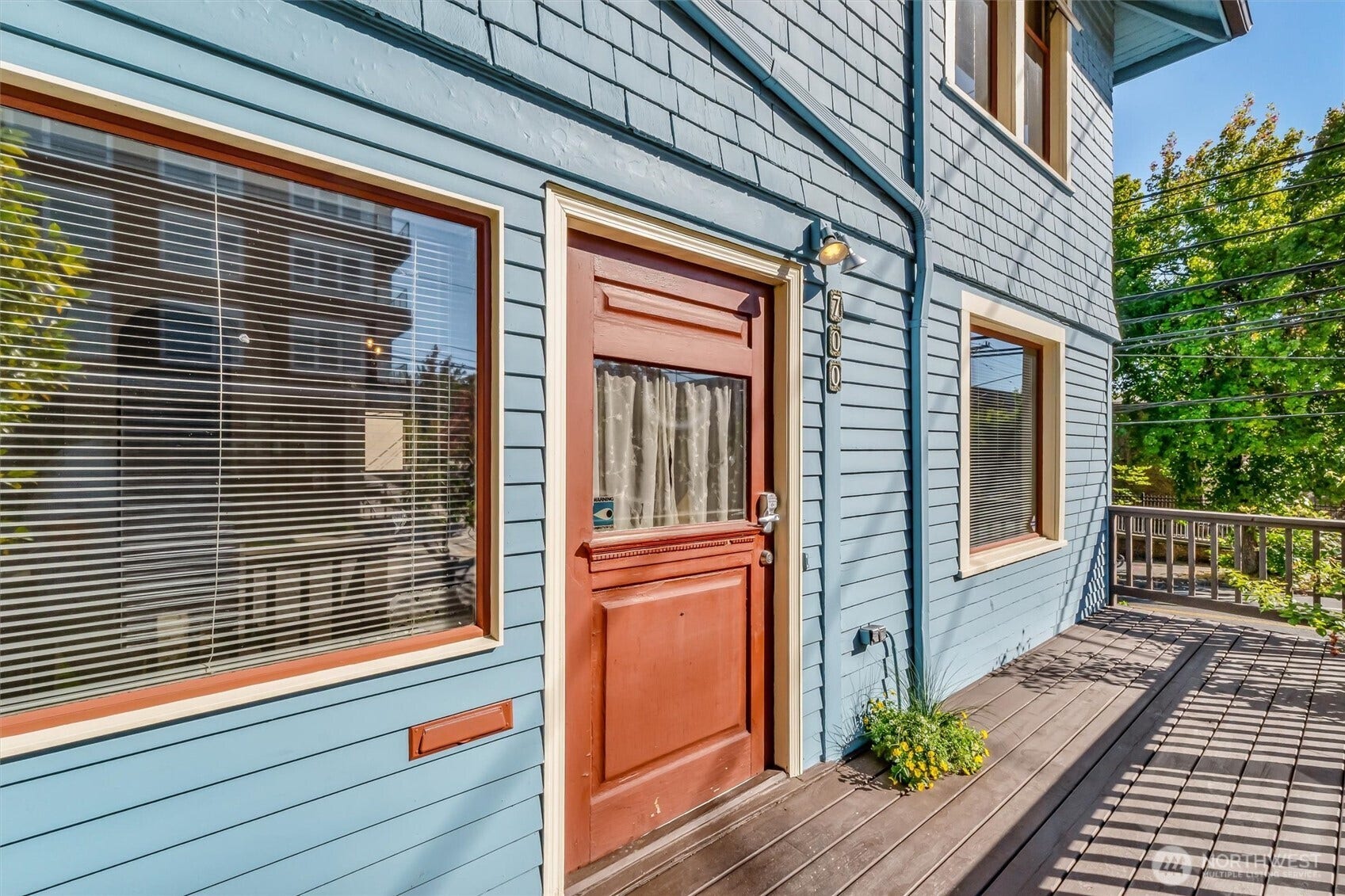 700 Warren Avenue N, Seattle, WA 98109 700 Warren Avenue N, Seattle, WA 98109