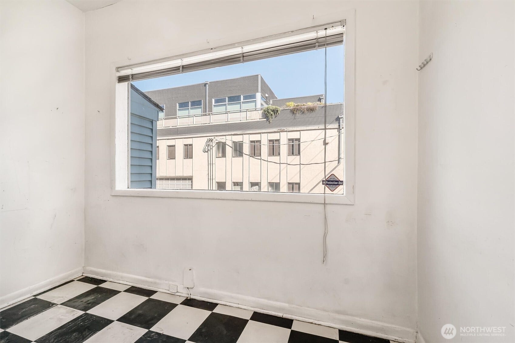 700 Warren Avenue N, Seattle, WA 98109 700 Warren Avenue N, Seattle, WA 98109