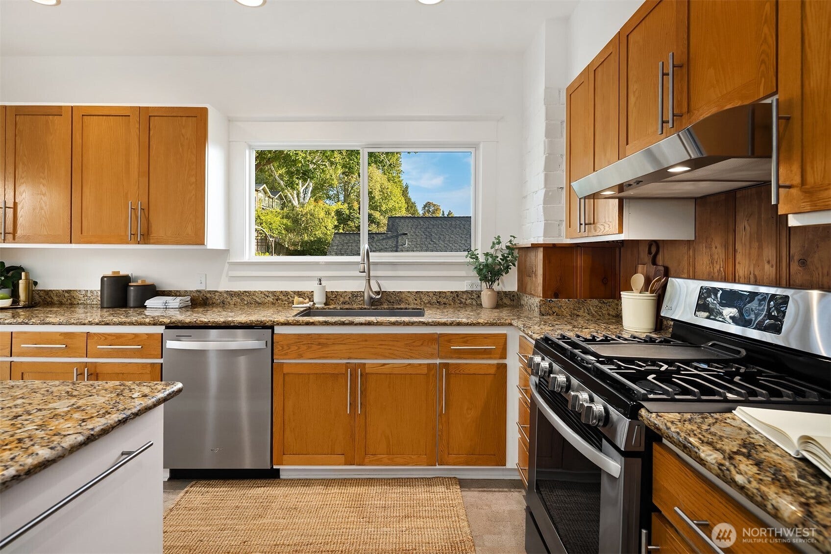 6220 2nd Avenue NW, Seattle, WA 98107 6220 2nd Avenue NW, Seattle, WA 98107