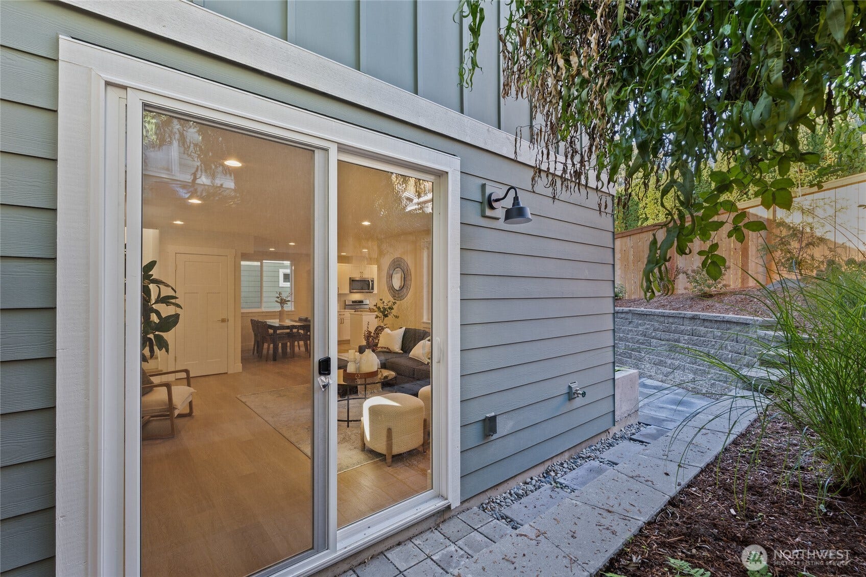 261 NW 42nd Avenue, Seattle, WA 98107