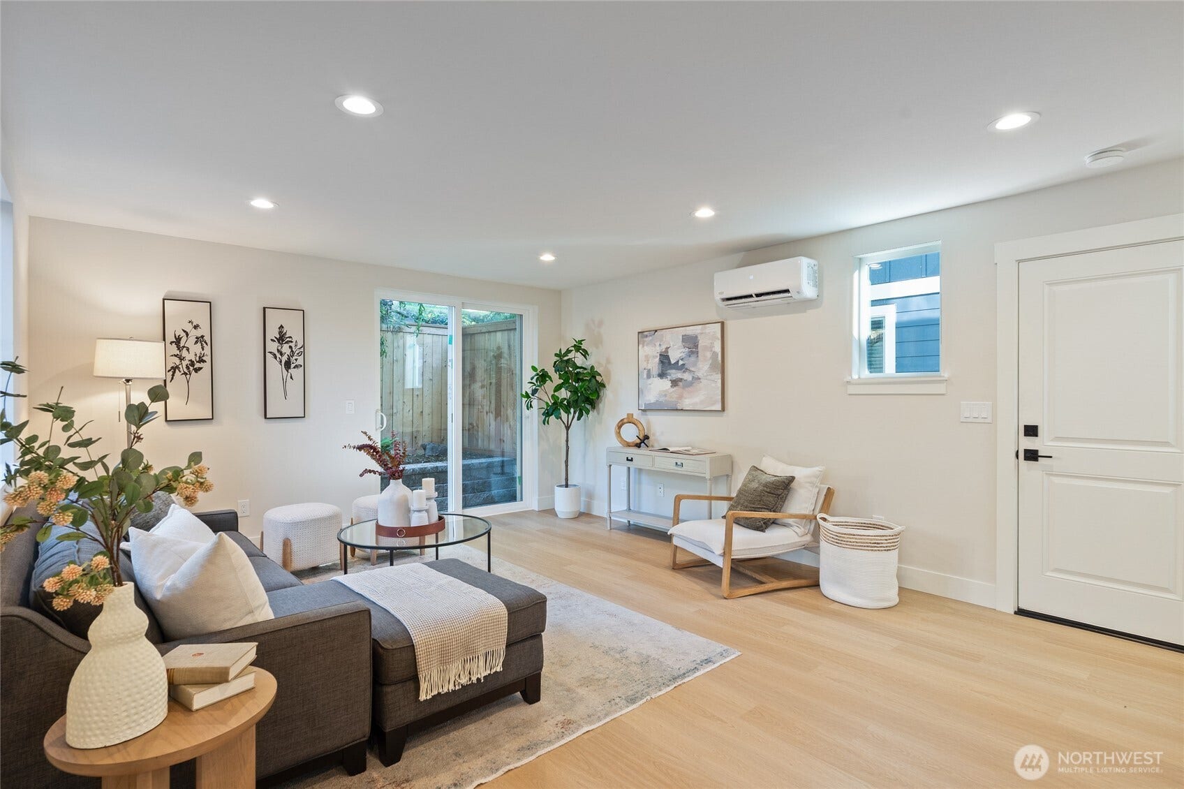 261 NW 42nd Avenue, Seattle, WA 98107