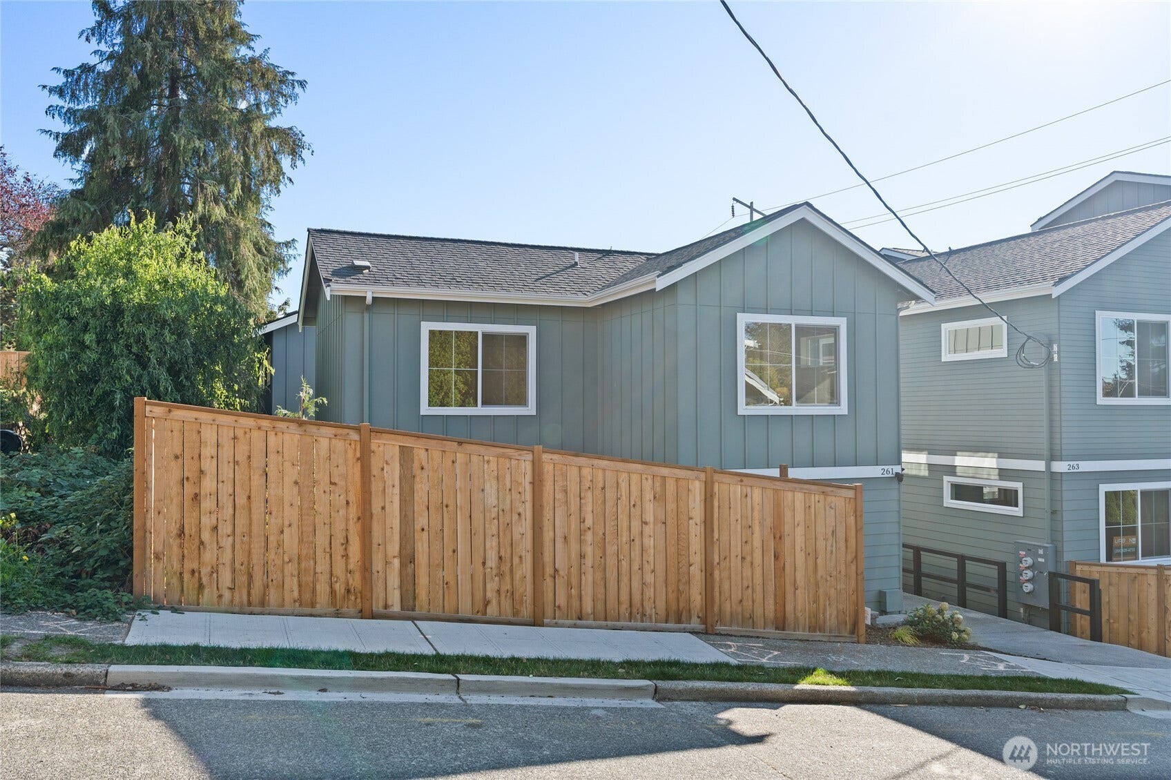 261 NW 42nd Avenue, Seattle, WA 98107