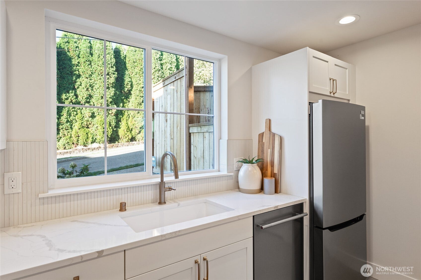 261 NW 42nd Avenue, Seattle, WA 98107