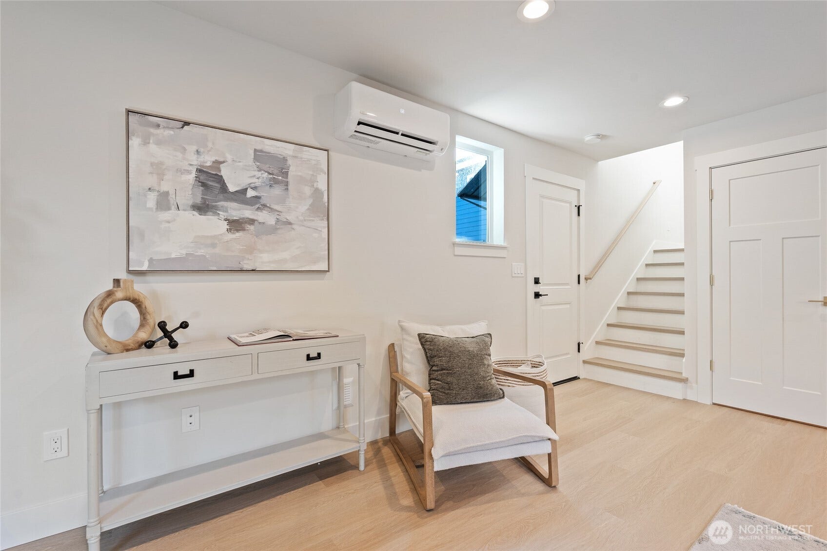 261 NW 42nd Avenue, Seattle, WA 98107