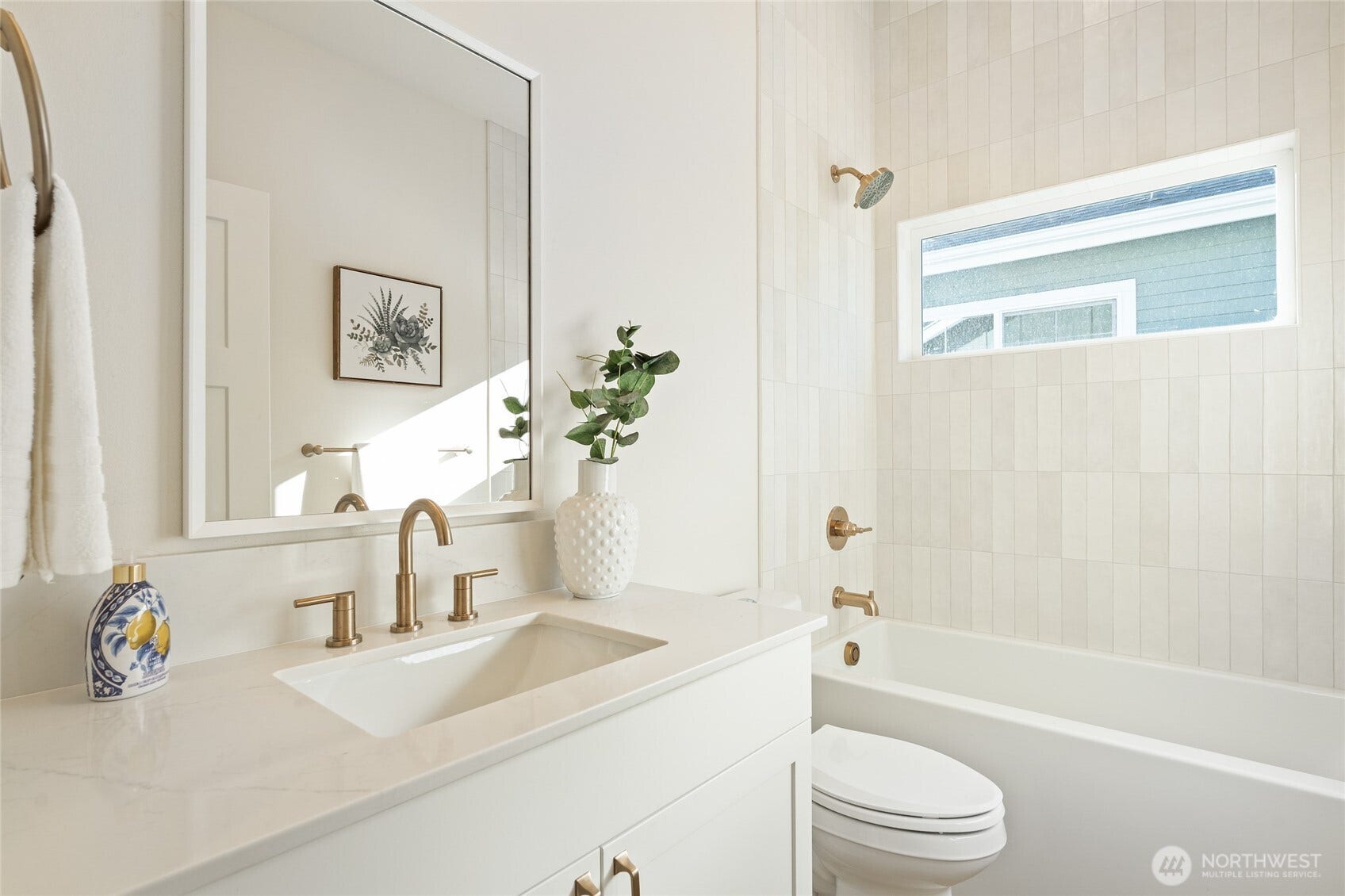 261 NW 42nd Avenue, Seattle, WA 98107