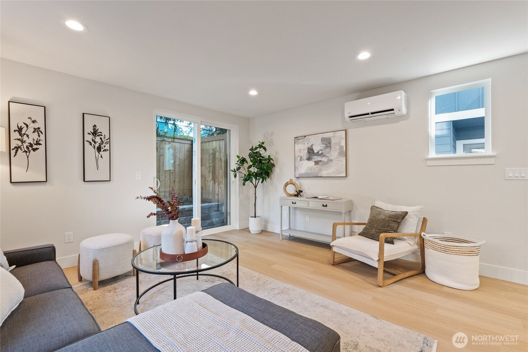 261 NW 42nd Avenue, Seattle, WA 98107