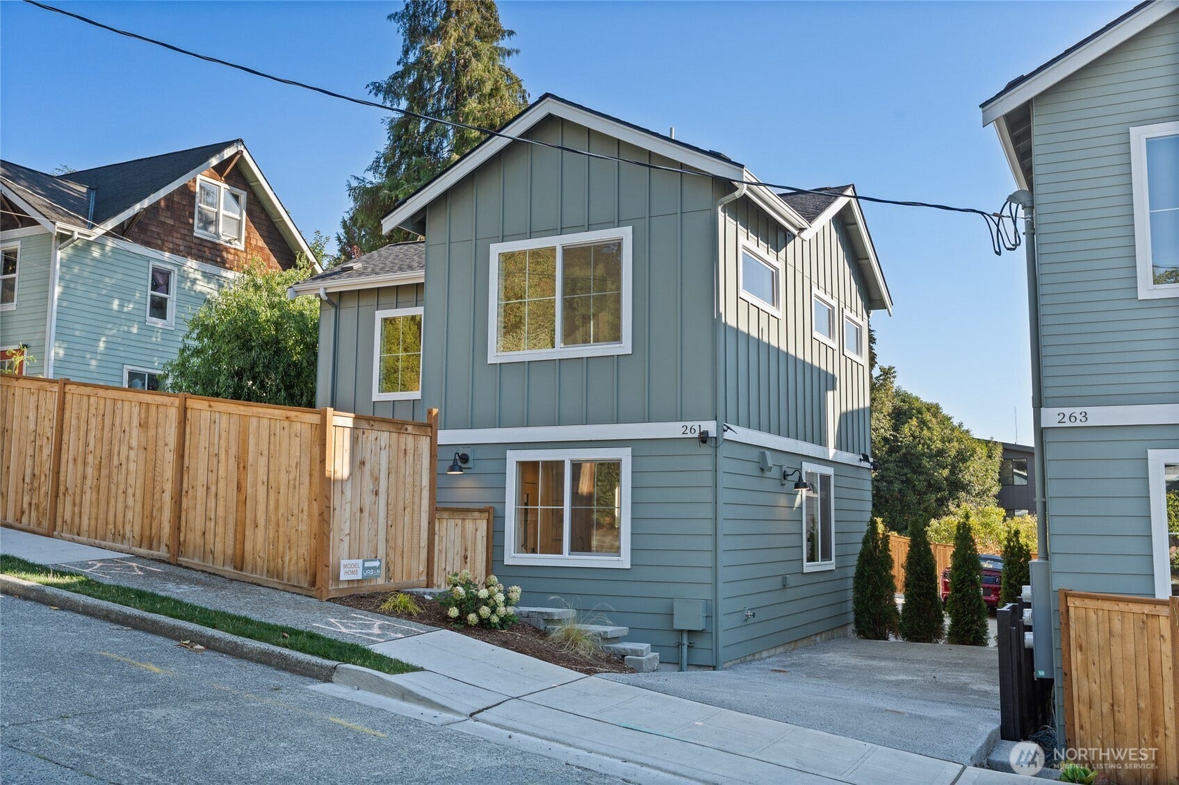 261 NW 42nd Avenue, Seattle, WA 98107