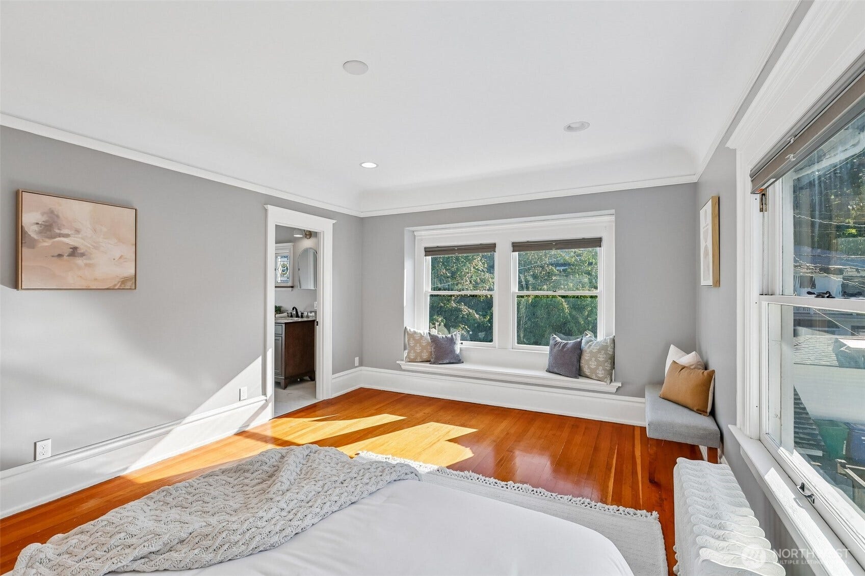 5260 16th Avenue NE, Seattle, WA 98105 bedroom 2 upstairs