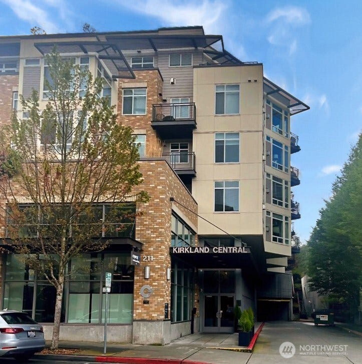 211 Kirkland Avenue, #519, Kirkland, WA 98033