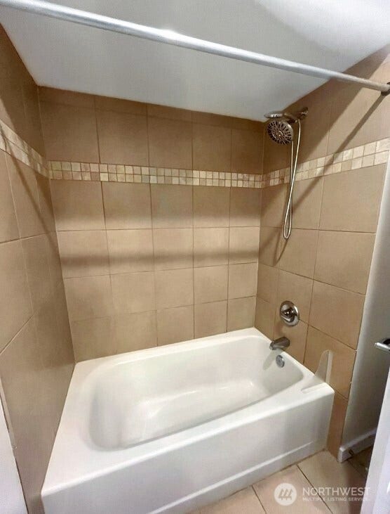 211 Kirkland Avenue, #519, Kirkland, WA 98033